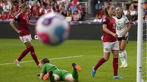 Frauen-Fußball: Gepuschter Hype oder echte Fußballkunst? Wäre da nur das Spucken nicht...