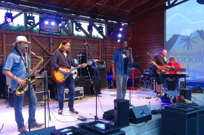 Auf der Nussberg-Bühne ließen es die „Boring Blues Band“ rund um Bandleader Bernhard „Doc“ Slavicek...