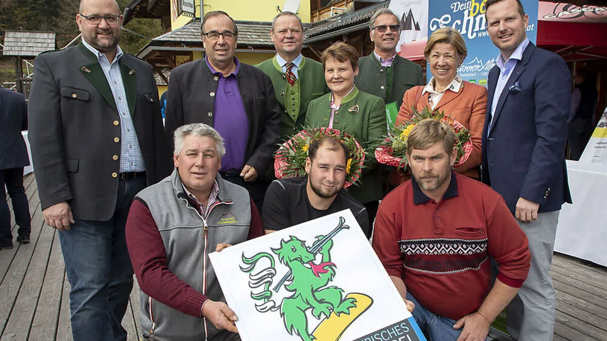 Die Planneralm-Verantwortlichen nahmen das Pistengütesiegel entgegen