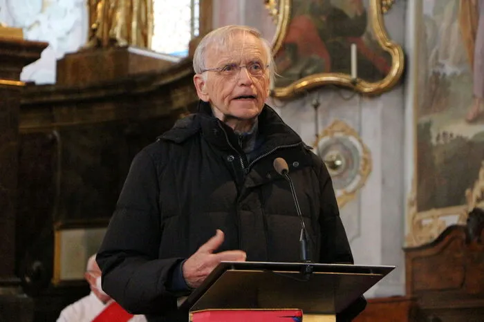 Als besonderer Gast war Paul M. Zulehner aus Wien extra angereist und predigte über den Mut im Alltäglichen.