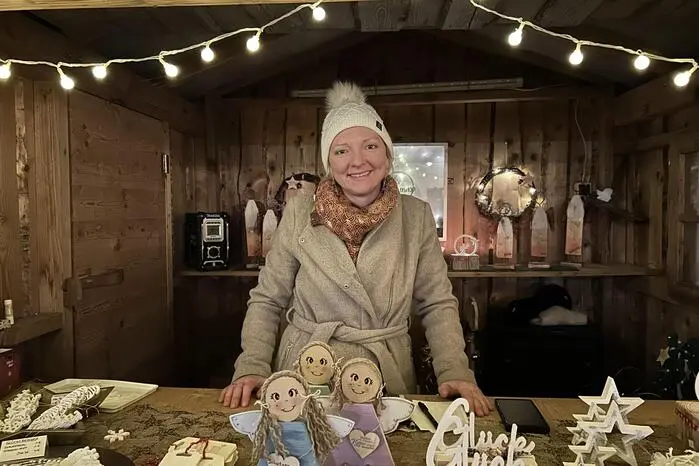 ber beide Tage hinweg gab es ein vielfältiges Programm, darunter Weihnachtskonzerte, gemeinsames Keksebacken und Alpakawanderungen. Die kleinen Gäste konnten mit einem Stempelpass über den Tag verteilt Stationen abarbeiten.