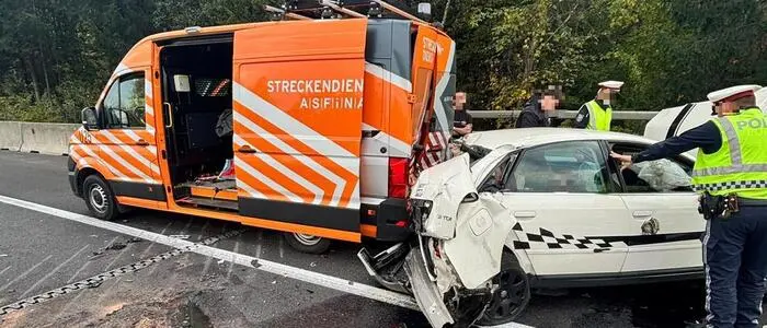 Der Lenker des Pkw kam aus unbekannter Ursache ins Schleudern