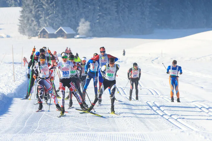 Die Spitzengruppe wurde nach jedem steileren Anstieg ein wenig kleiner - der Rennverlauf ähnelte jenem von Radrennen.
