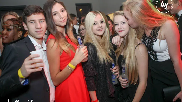 Die Maturantinnen und Maturanten der HTL Kapfenberg führten am Samstagabend (5. November 2016) durch eine rauschende Ballnacht. Im VAZ Krieglach wurde die Nacht zum Tag gemacht.