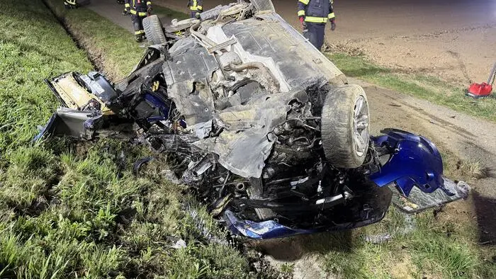 Am Fahrzeug entstand Totalschaden