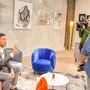 Martin Ferdiny und Regisseur Andreas Baumgartner bei den Proben für das neue ORF-2-Vorabendmagazin 