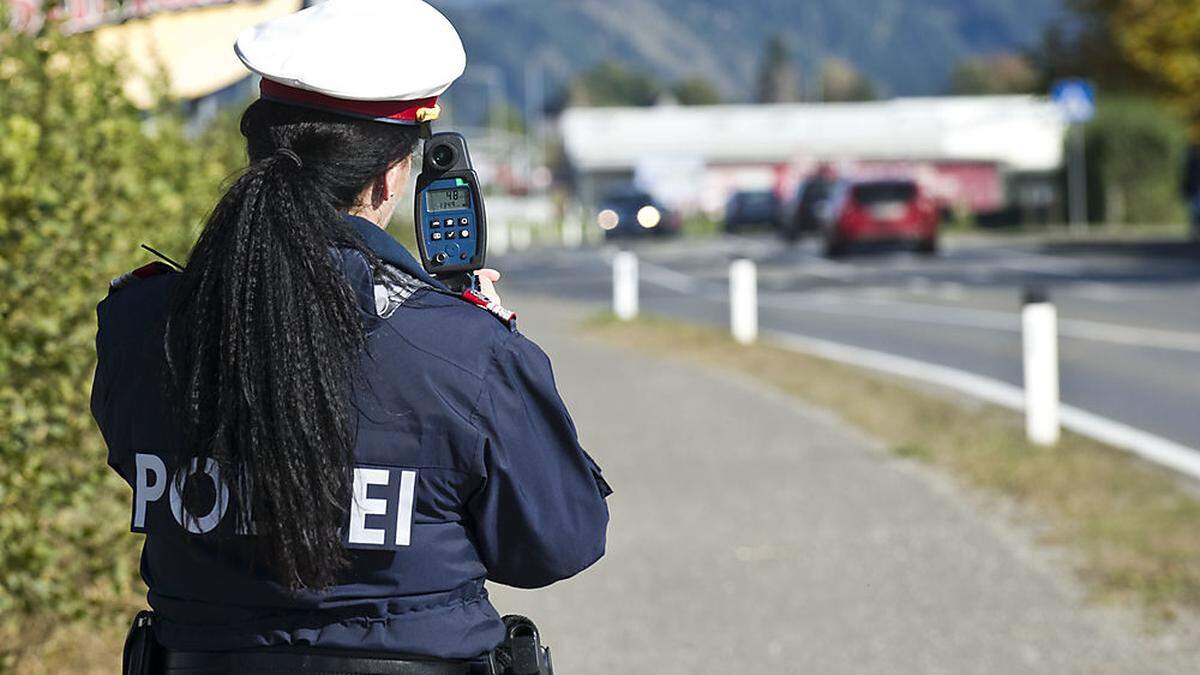 Ausländische Lenker, die bei uns zu schnell fahren, werden genauso verfolgt wie Österreicher