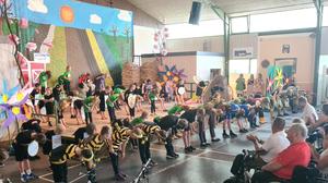 Die Schülerinnen und Schüler der Volksschule St. Magdalena am Lemberg führten das Musical „Zoff auf der Wiese“ auf