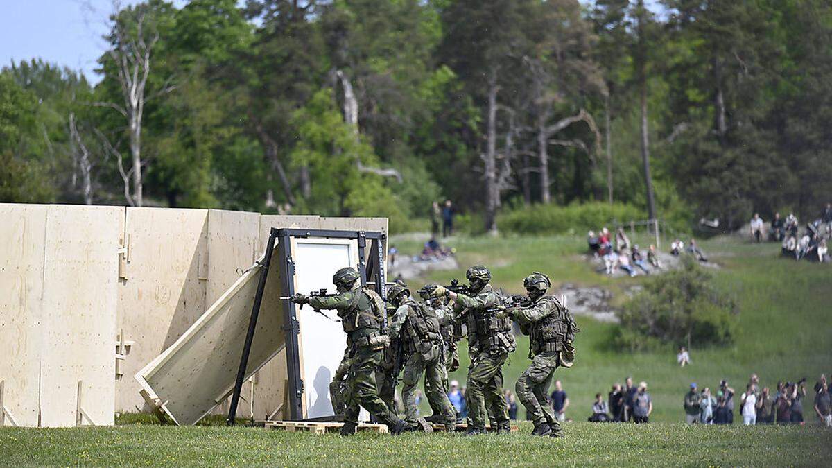 Übung schwedischer Soldaten