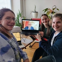Valentina Konrad, Anna Ziegler und Anja Feldhofer interviewten Bundespräsident Alexander Van der Bellen