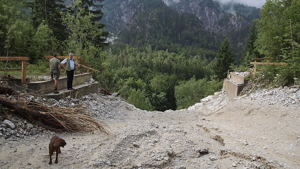 In wenigen Wochen soll ein Überqueren des Rotgrabens wieder möglich sein