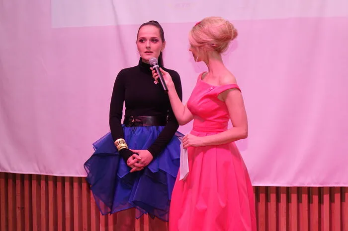 Dafür holte sie sechs Frauen, die an Brustkrebs erkrankt sind, vor die Kamera. Fotografin Agnes Stadlmann lichtete die Frauen ab.