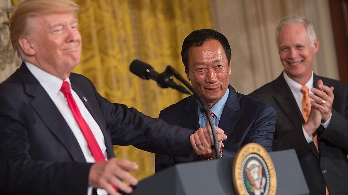 US-Präsident Donald Trump und Foxconn-Boss Terry Gou