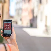 Airbnb ist vor allem für jüngere Zielgruppen relevant