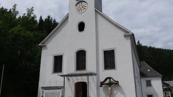 Die Wallfahrtskirche Mariä Heimsuchung im Herzen von Heilbrunn