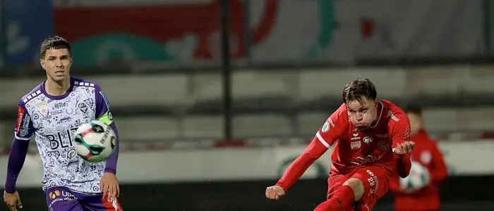 Luca Hassler (rechts) traf zum 3:0 für Kapfenberg gegen Austria Salzburg
