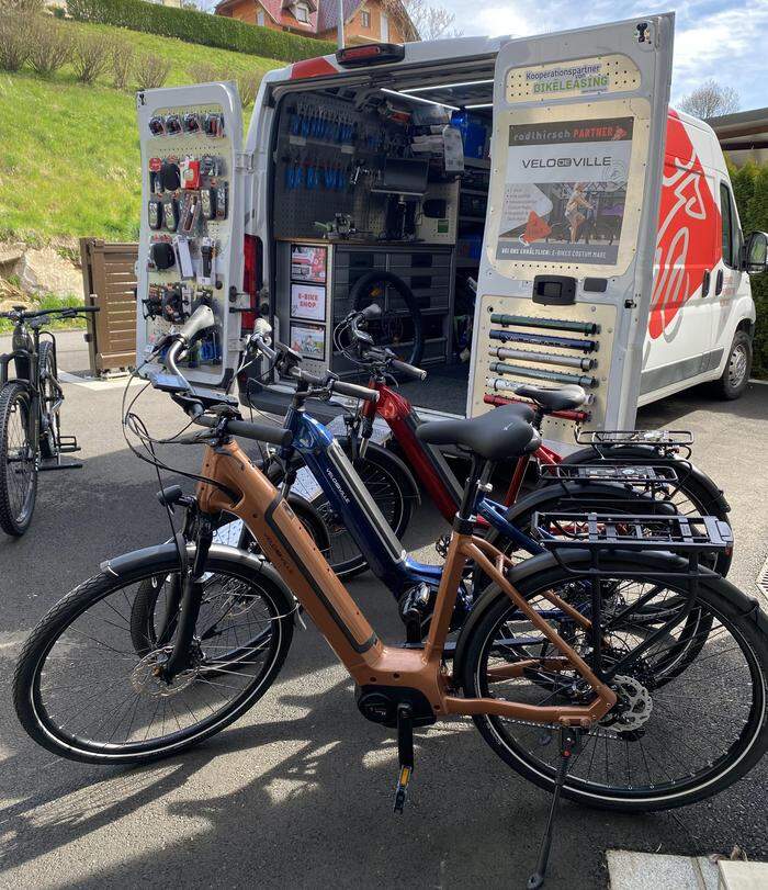 Neben Service- und Reparaturleistungen bietet der „Radlhirsch“ auch E-Bikes zum Verkauf an