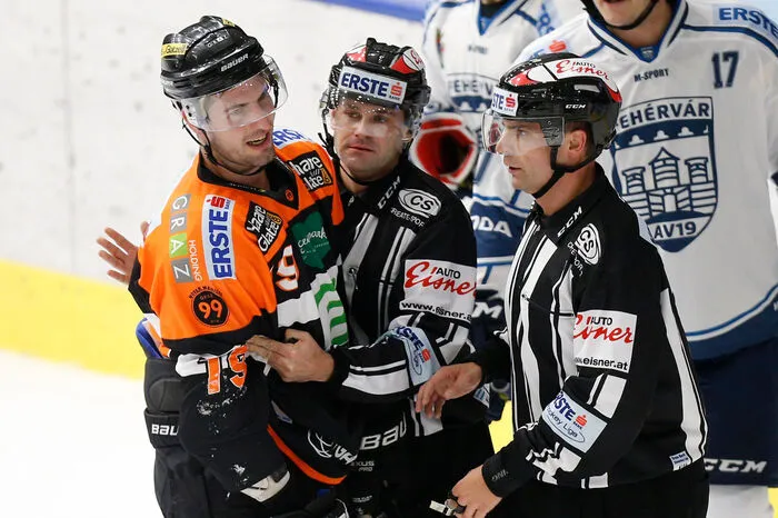 Als Belohnung, den Angriffen von Fehervar standzuhalten, hab es 4,9 Sekunden vor Ende noch ein Empty-Net-Tor von Kurtis McLean.