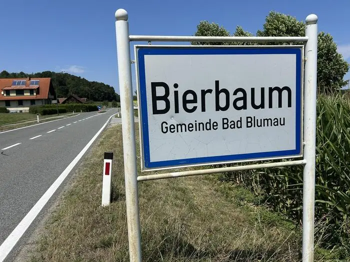 In Bierbaum steht zufällig auch „die Oachn“ – Europas älteste Eiche. Diese dürfte mit dem Ortsnamen allerdings nicht gemeint sein