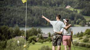Erste Versuche auf dem Green des sanft hügeligen Platzes des Golfclubs Waldhof 