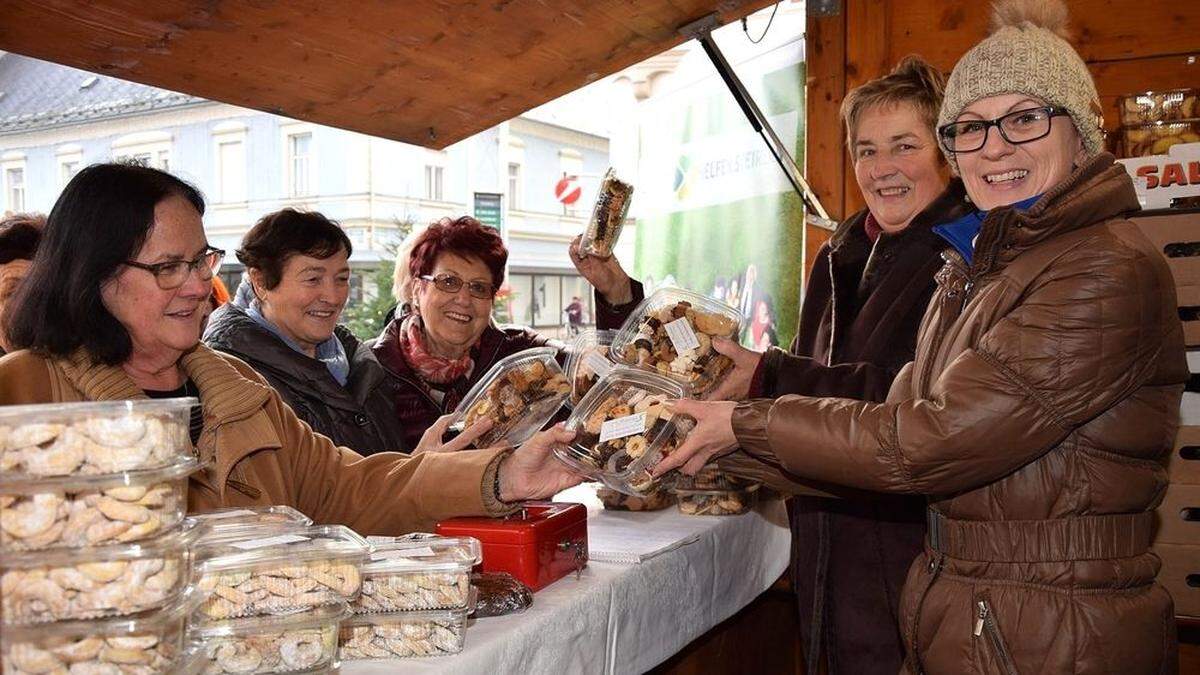 In Leibnitz ist der Ansturm auf die Benefizkekse alljährlich enorm