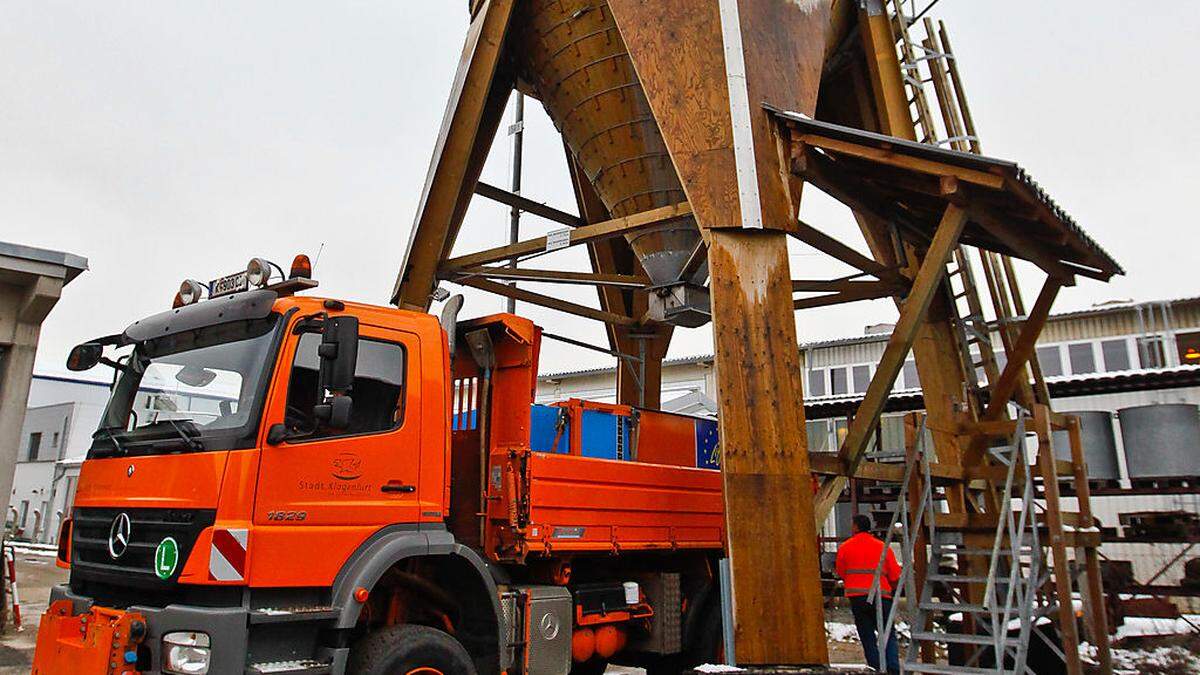 Der Silo wird 350 Tonnen Salz fassen 