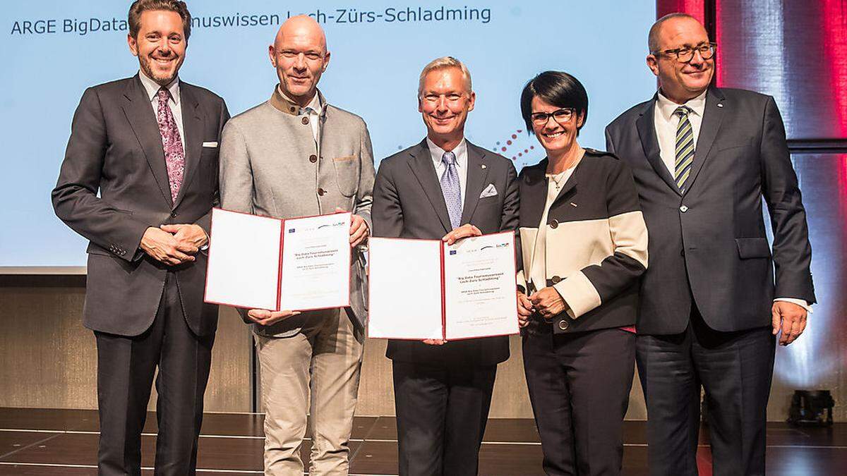 Harald Mahrer (Bundesminister), Jürgen Winter (Bürgermeister von Schladming), Hermann Fercher (Geschäftsführer von Lech Zürs Tourismus), Petra Nocker-Schwarzenbacher (Obfrau der Bundessparte Tourismus und Freizeitwirtschaft der WKO) und Wolfgang Kleemann (Geschäftsführer der ÖHT).