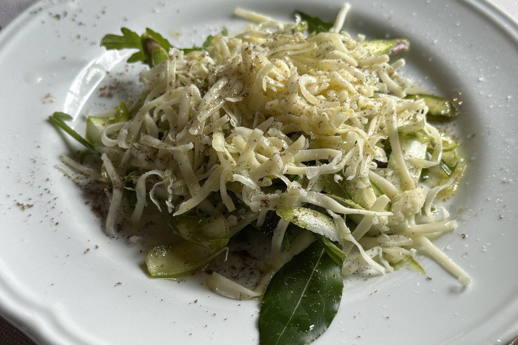 Ausflug zu Spargel und Spezialitäten vom Fogolar in den Friaul