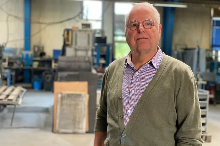Erich Kloss baut moderne Küchenherde mit alter Optik.