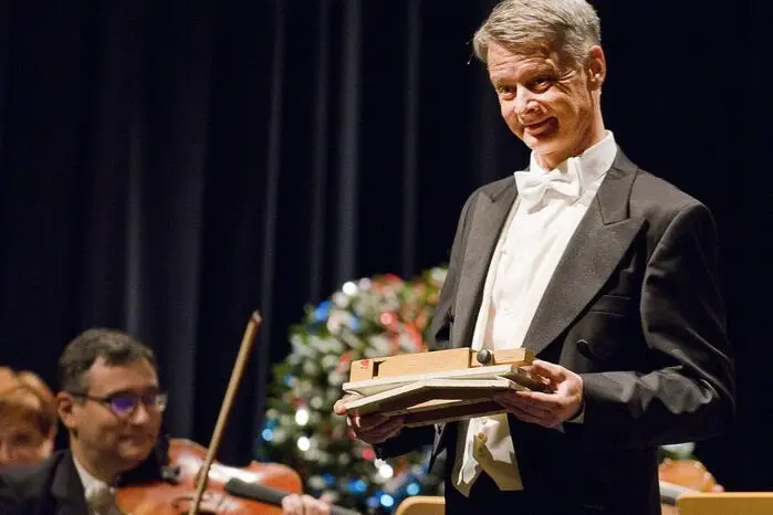 Die Werke von Franz Lehár und Emmerich Kálmán, die die silberne Operettenära repräsentierten, ergänzten das vielseitige Repertoire.