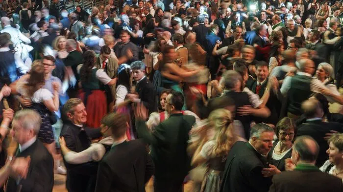 Volle Hütte und alles Walzer beim 72. Steirischen Bauernbundball