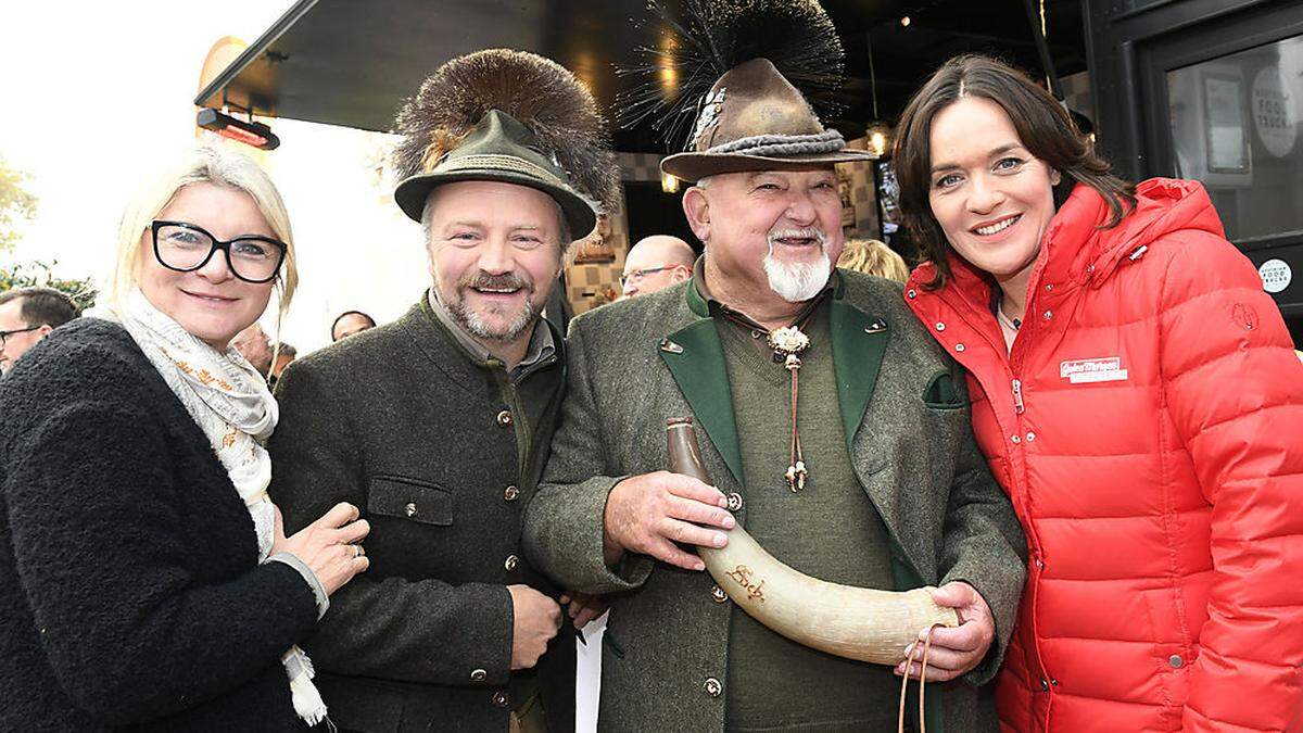 Chef-Visagistin Andrea Lehner, Markus Gautsch, Adi Schwarz und Eva Pölzl