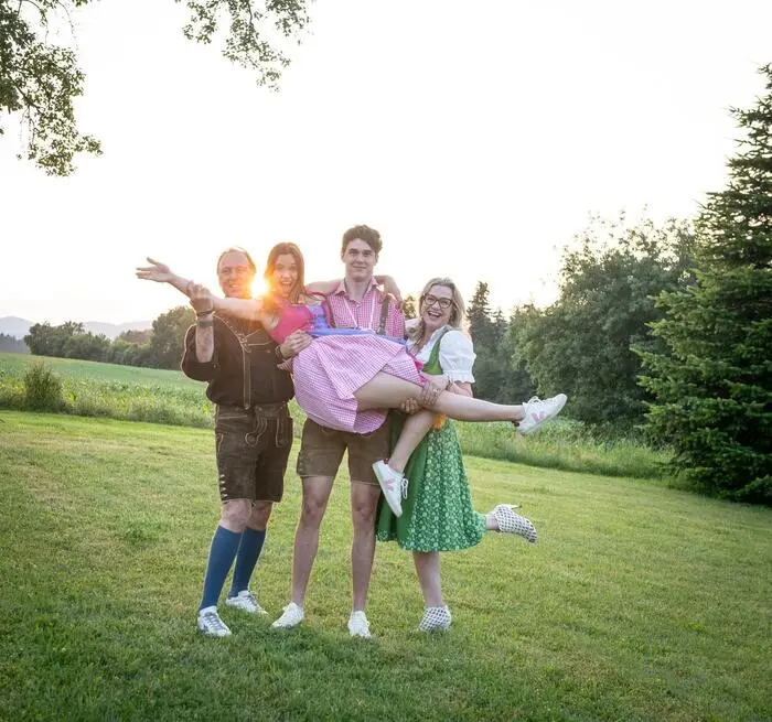Tina Frimmel-Hesse mit ihrer Familie: Ehemann Egbert, Sohn Winston und Tochter Vivian