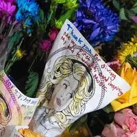 Dolly Parton ist tot – Stars erinnern an eine Ikone