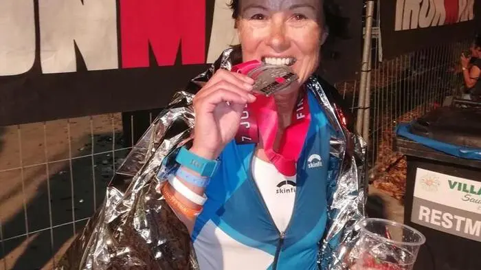 Ein halbes alkoholfreies Bier gab es nach dem Zieleinlauf für Heidi Semmler zur Belohnung.