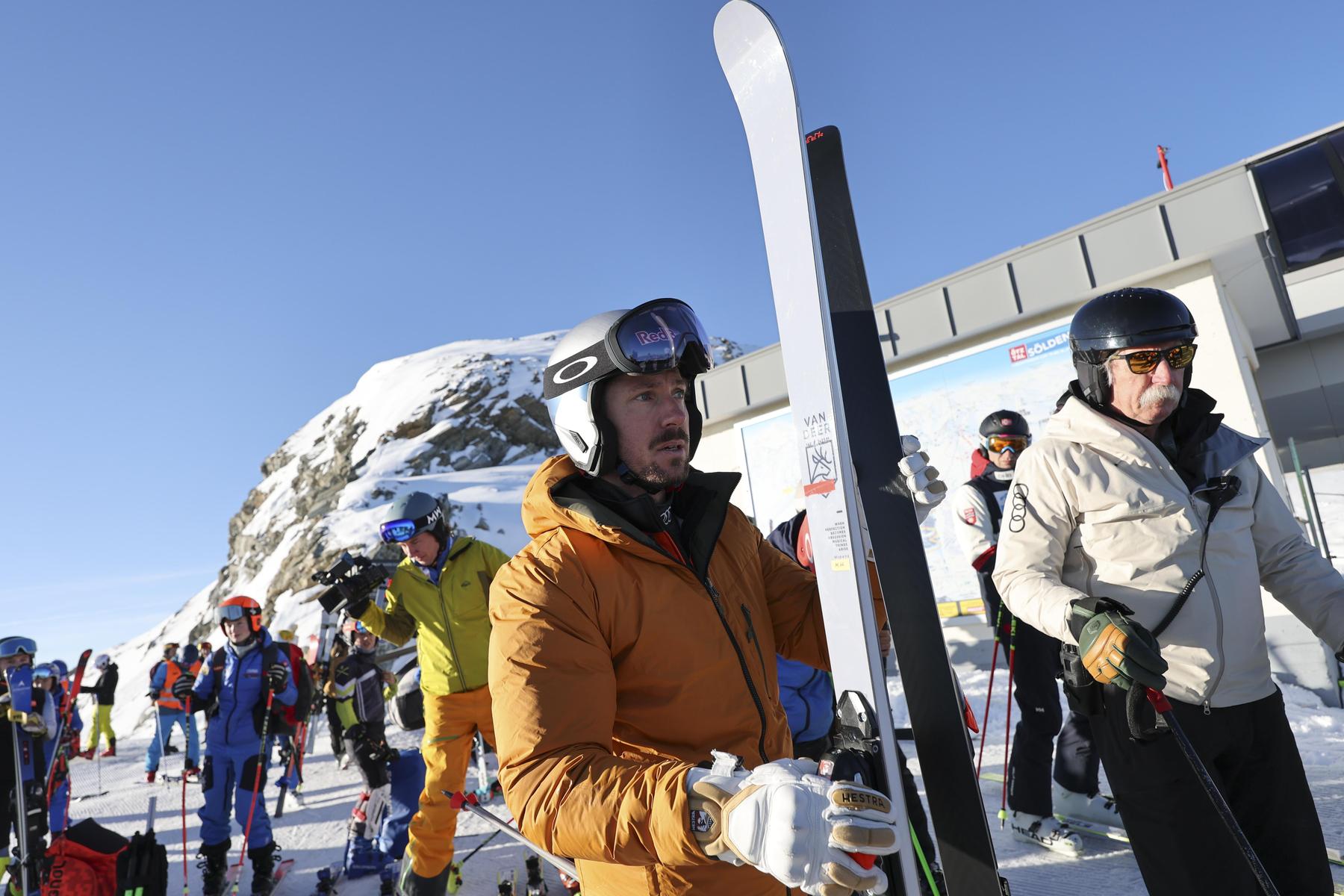 Skistar Marcel Hirscher „zurück in den Toren“ - und wieder verlobt?