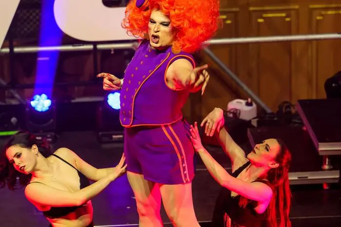 Die Grazer Drag Queen Grazia Patrizia übernahm abermals die Moderation