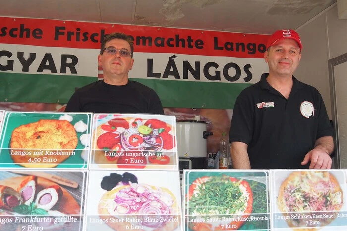 Bitte klicken Sie sich durch die Bilder . . .