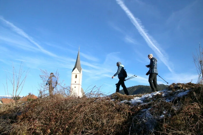 Der Start erfolgte am Sonntag bei der Kirche St. Sebastian nahe der Burg Hochosterwitz. 