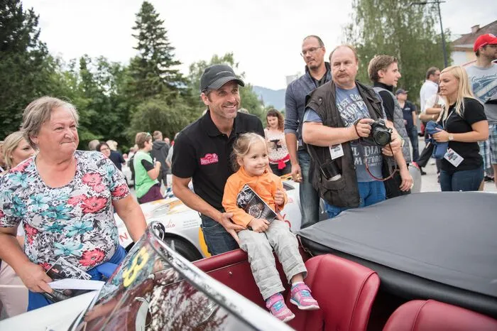 Ein Foto mit Ihrem Kind in meinem Auto?