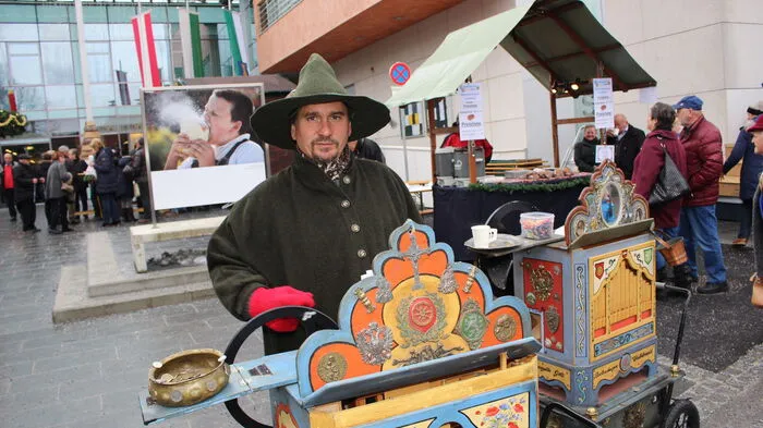 Mit einem bunten Rahmenprogramm präsentierte sich der traditionelle Christkindlmarkt in der Lipizzanerstadt Köflach den vielen Besuchern.