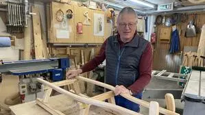 Franz Leitner begann bereits in den 80er-Jahren mit dem Rodelbauen