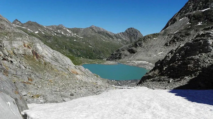 Das ist das Ziel des Berglaufes, der Simonysee: Der Weg dorthin ist aber steinig