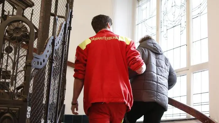 Müssen Zivildiener künftig mit zwölf Monaten Einsatzdauer rechnen? 