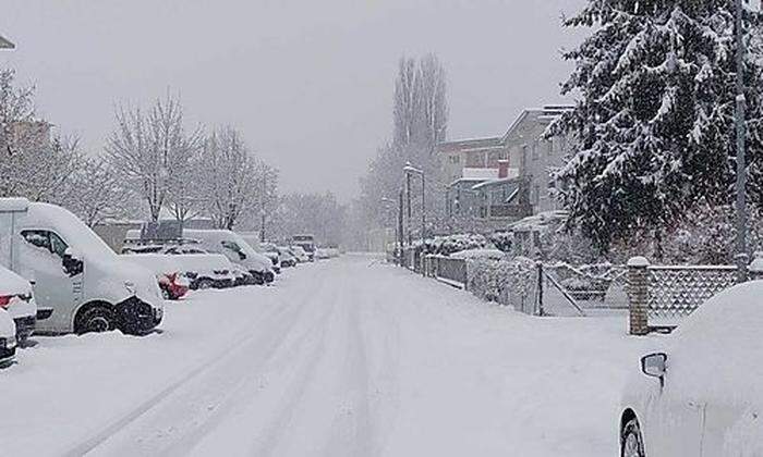 Auch Klagenfurt versinkt Sonntagfrüh im Schnee