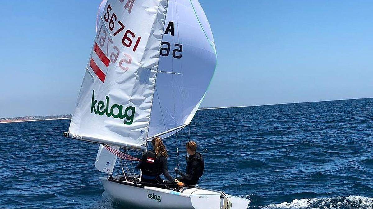 Rosa Donner ist mit ihrem Partner wieder auf dem Wasser, darf mit dem Nationalteam trainieren