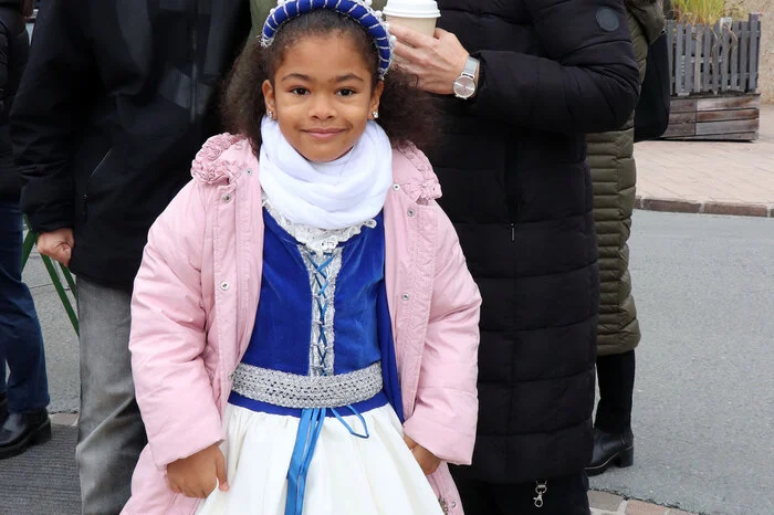 Die Eltern von der Kinderprinzessin Krisztina Meczger (Mutter), Ababacar Ndiaye (Papa) und der Bruder Rodel Meczger.