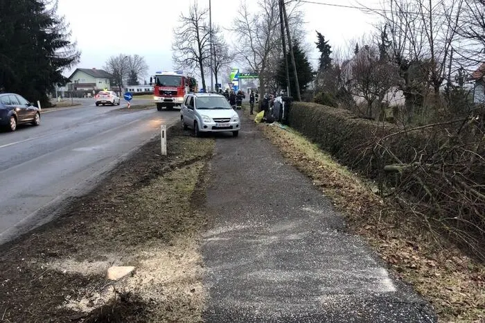 Im Einsatz waren Polizei, Rotes Kreuz und die Feuerwehr Gabersdorf.