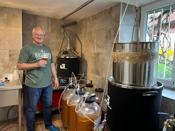 Hannes Grasser braut in Seeboden naturtrübe Bierspezialitäten