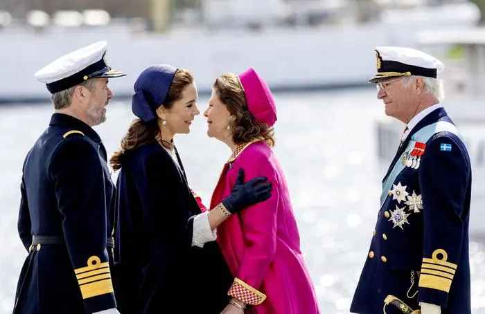 Entertainment Bilder des Tages 06-05-2024 Denmark Queen Mary and King Frederik and Queen Silvia of Sweden and King Carl Gustaf at the royal palace in Stockholm on the 1st day of the 2 day statevisit to Sweden. Â PUBLICATIONxINxGERxSUIxAUTxONLY Copyright: xPPEx
